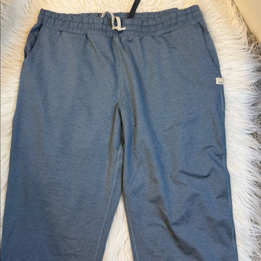 Vuori Performance Joggers XL - Picture 3 of 5